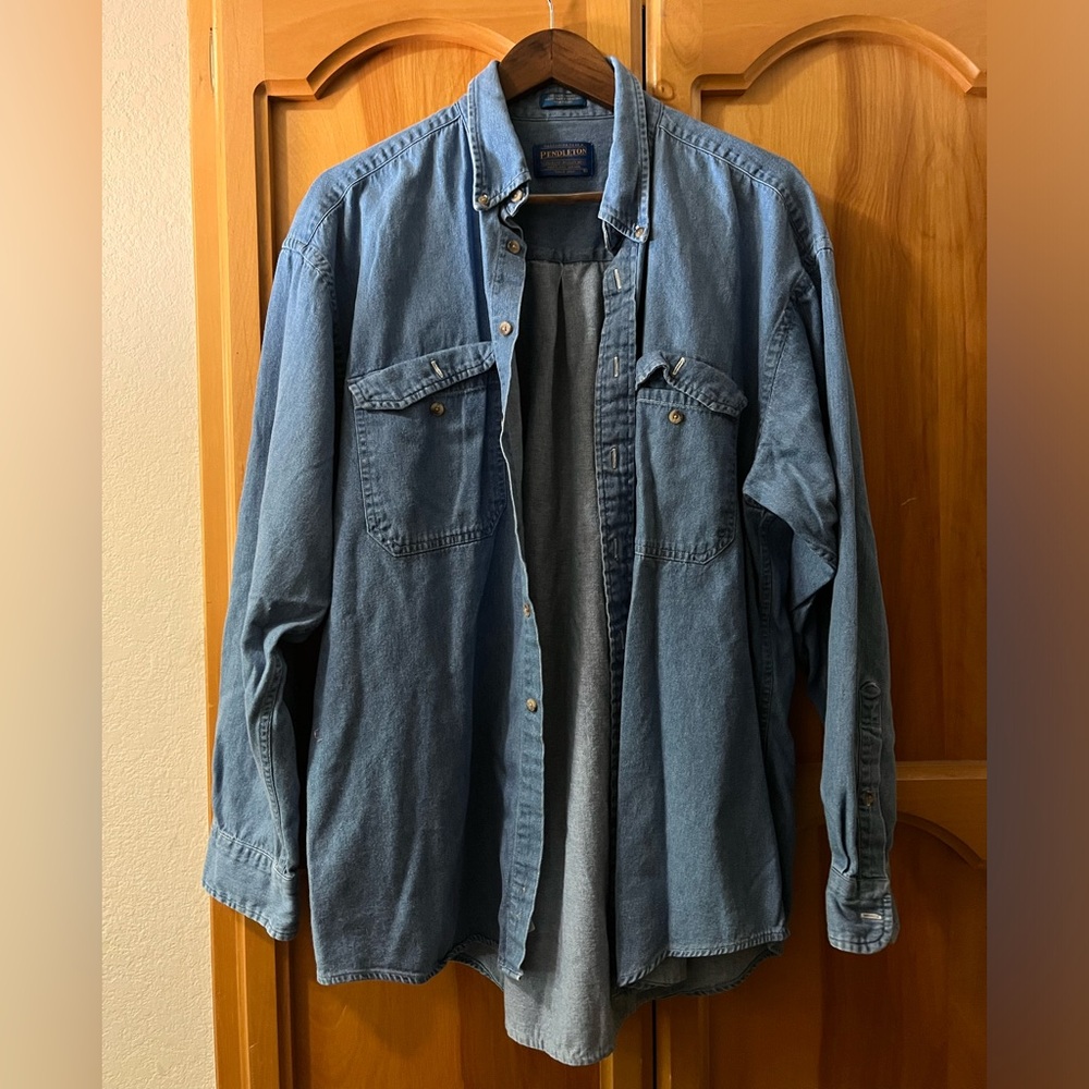 Pendleton Navy and Gold Label